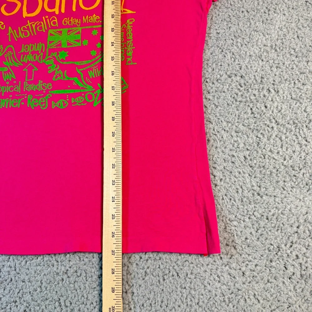 Vintage 90s Australian T-shirt Medium Pink Australia Made Tourism Attractions